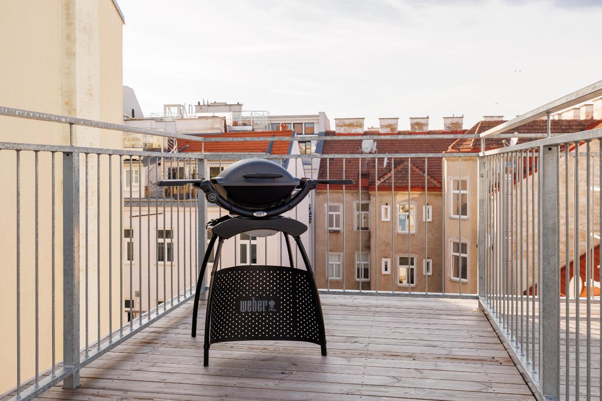 Symphony Apartments 42 - Modern Loft With Terrace And Grill In Central Location Viyana Dış mekan fotoğraf
